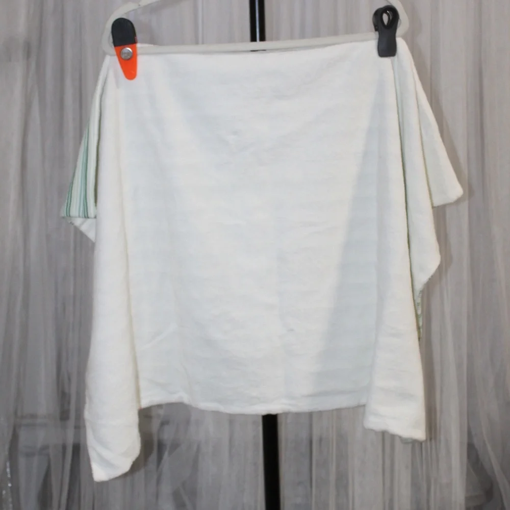 Williams Sonoma Hooded Wrap Towel – Green & Ivory Stripe